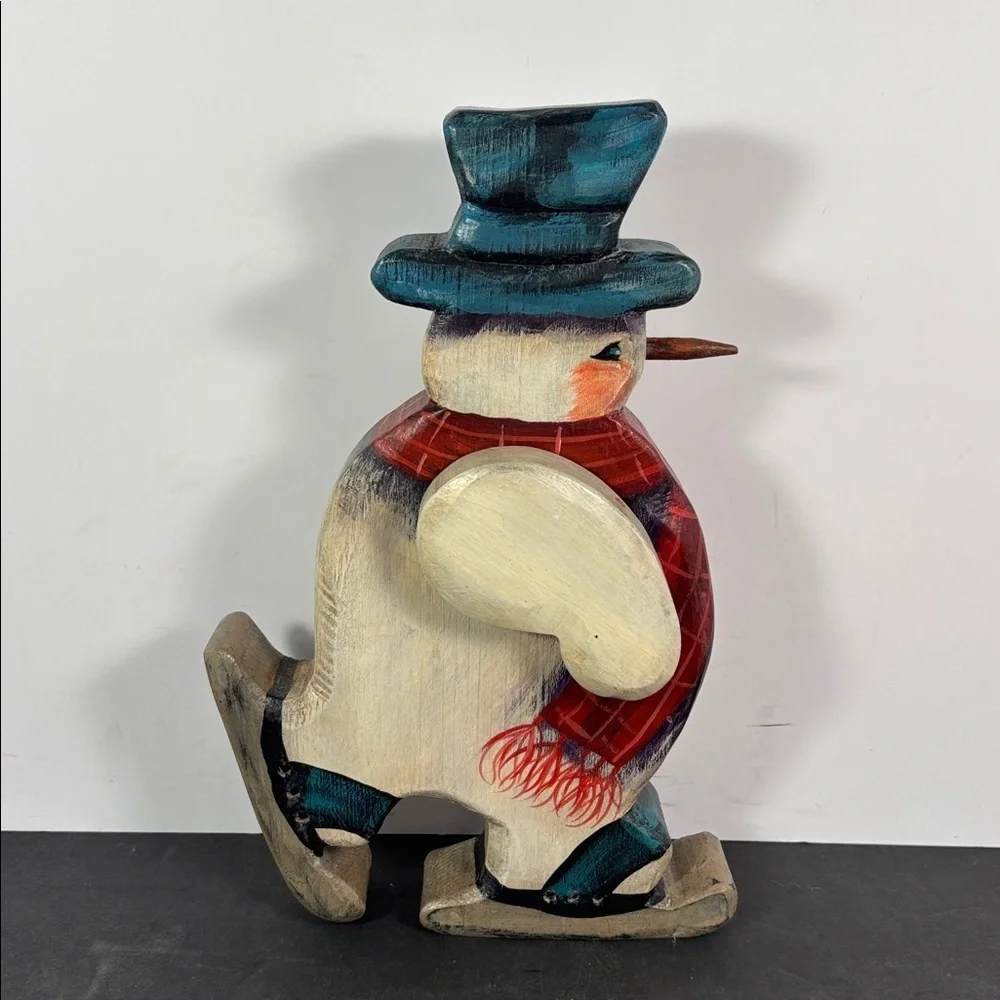La Petit Coquillage Nantucket Wooden Ski Snowman Folk Art 10”